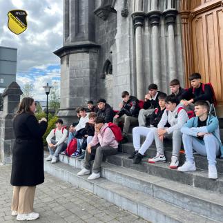 What an incredible day exploring Kilkenny with our fantastic students from mackdonald language academy ! 📚✨ #LanguageLearning #KilkennyAdventures #mackdonaldlanguageacademy #ExploreTogether #HistoryInTheMaking #StudentLife #Kilkenny #Ireland #VisitIreland #TravelIreland #StudyAbroad #EnglishLearning #LearnEnglish #InternationalStudents #StudentTrip #CulturalExperience #SchoolTrip #EnglishSchool #LanguageSchool #TravelAndLearn #DiscoverIreland #IrishCulture #AdventureTime #EducationTravel #GlobalStudents #LearningJourney #MakeMemories #ExploreMore #GroupTravel #YouthTravel