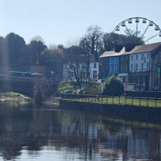 . . #KilkennyFun #FerrisWheelMagic #ExploreKilkenny #FamilyFun #GoodVibes #KilkennyEvents #LocalJoy #VisitKilkenny #lovekilkenny #Kilkenny #irelandsancienteast #ireland #instaireland #irland #travel #castles #discoverireland #loveireland #moretoexplore #ancient #medievalcity #MakingMemories